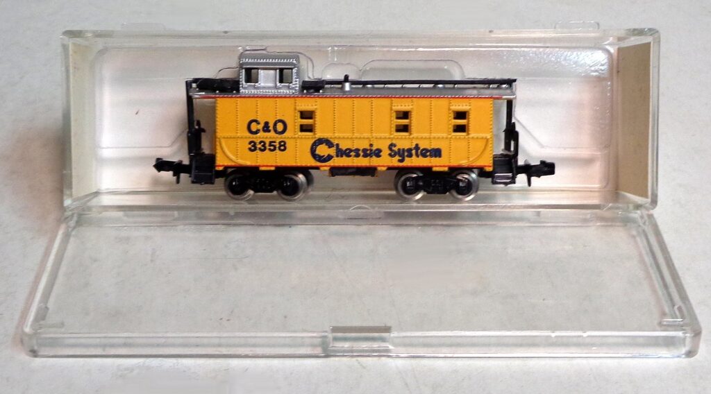 Chessie System N scale caboose